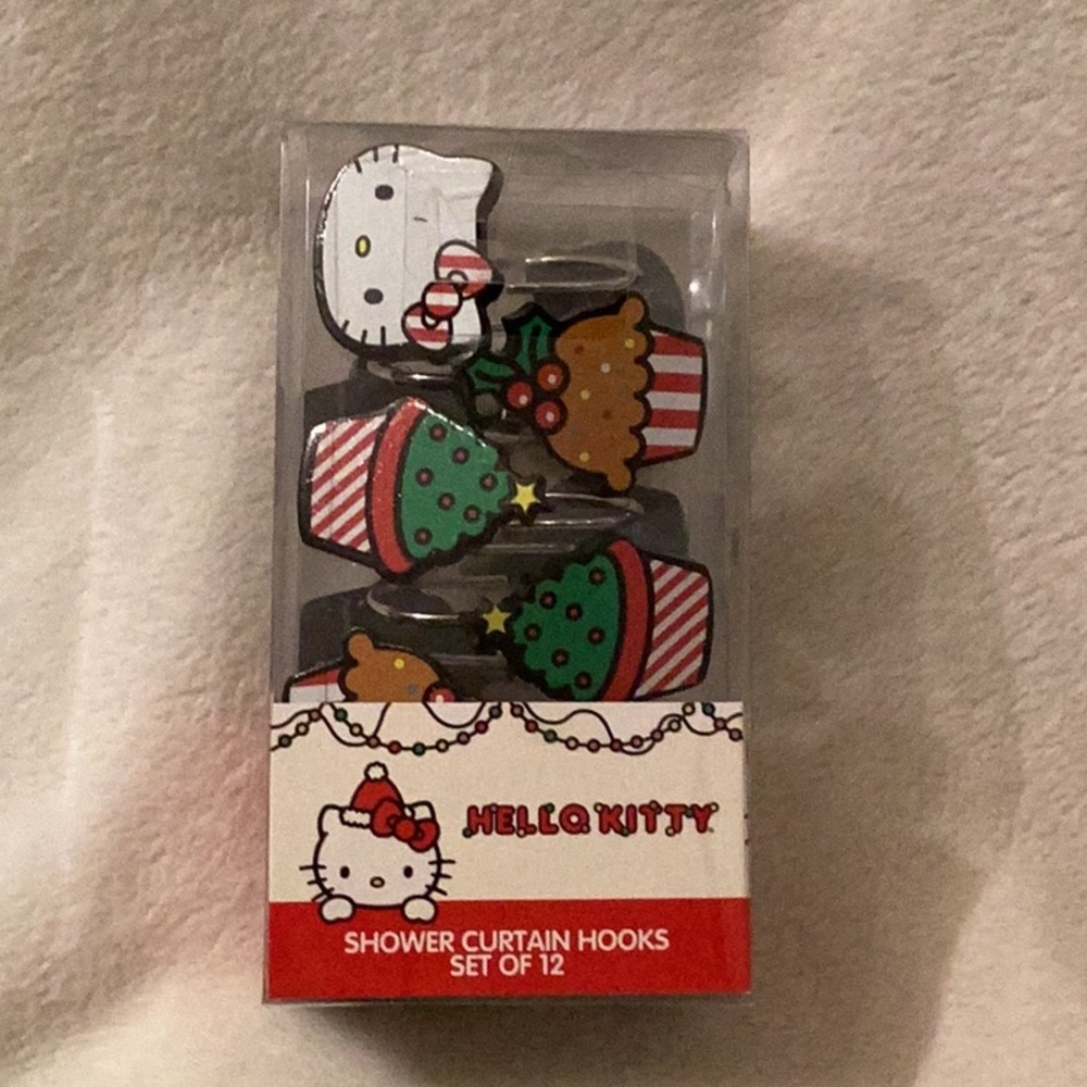 Hello Kitty Christmas Shower Curtain Hooks ~ Set of 12 ~ NIP ~ w/light wear